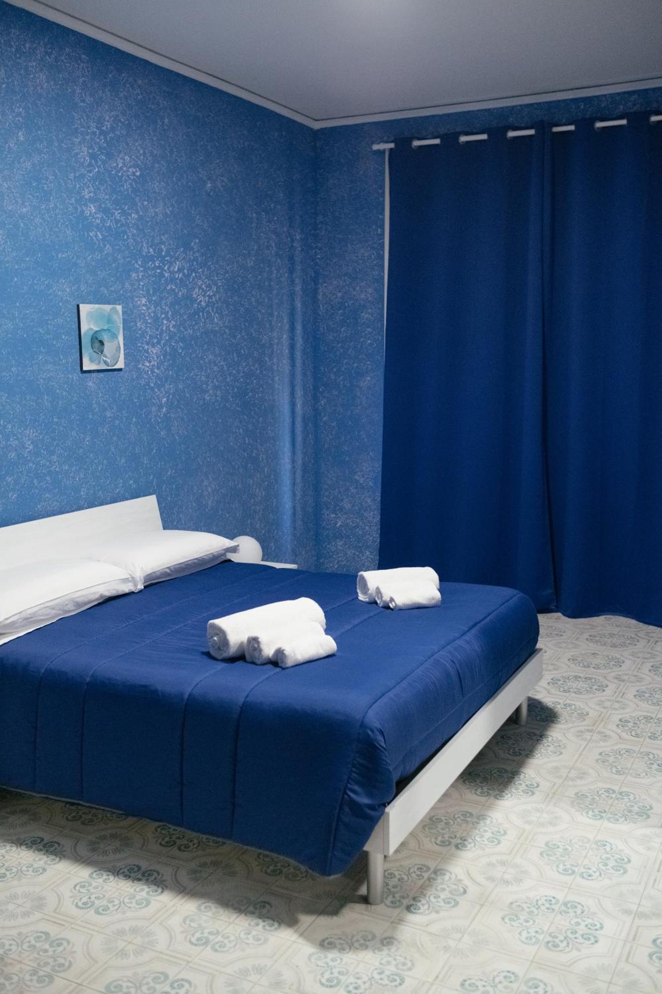Domus Aurea Relax Room Salerno Eksteriør billede