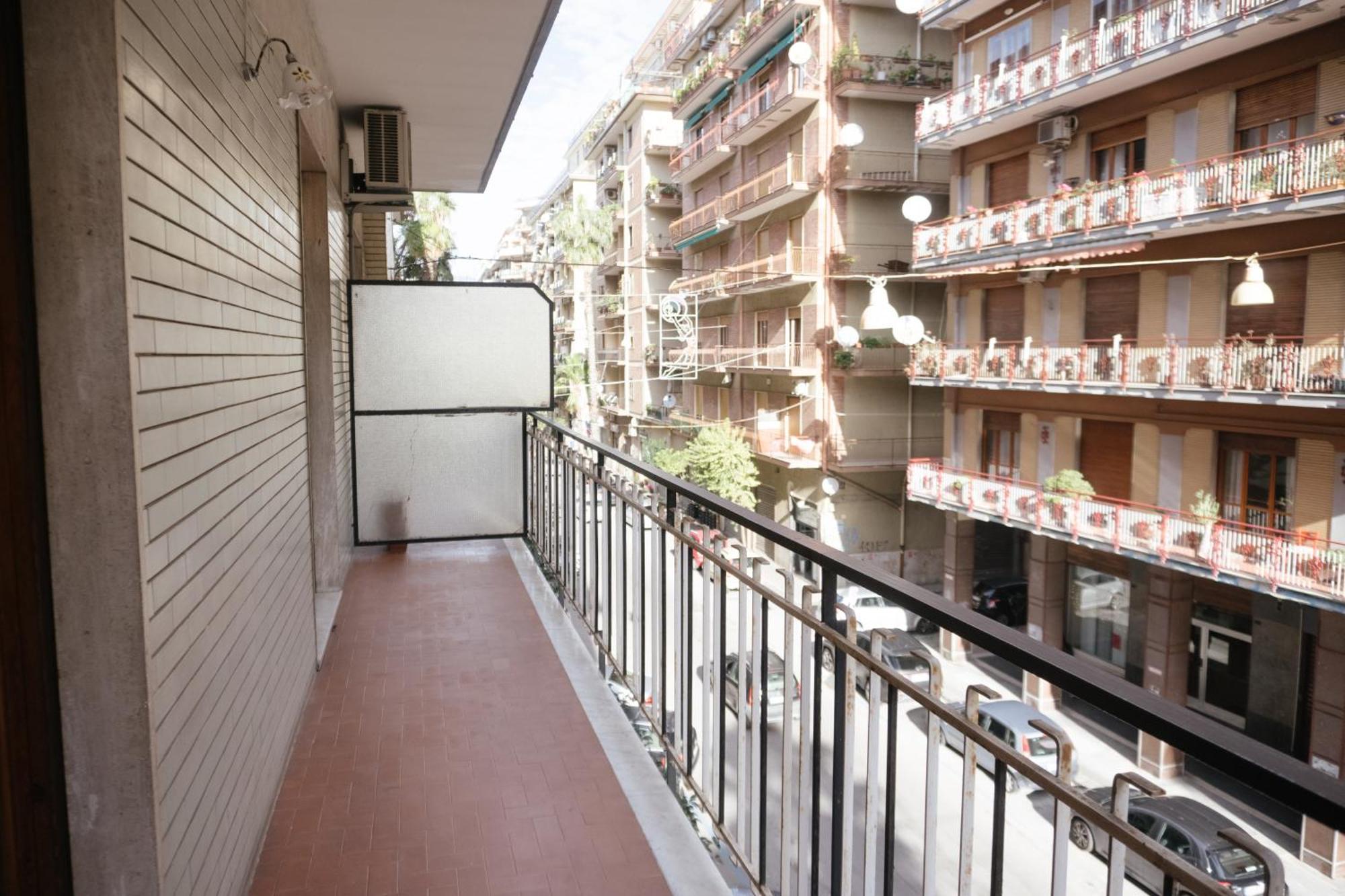 Domus Aurea Relax Room Salerno Eksteriør billede