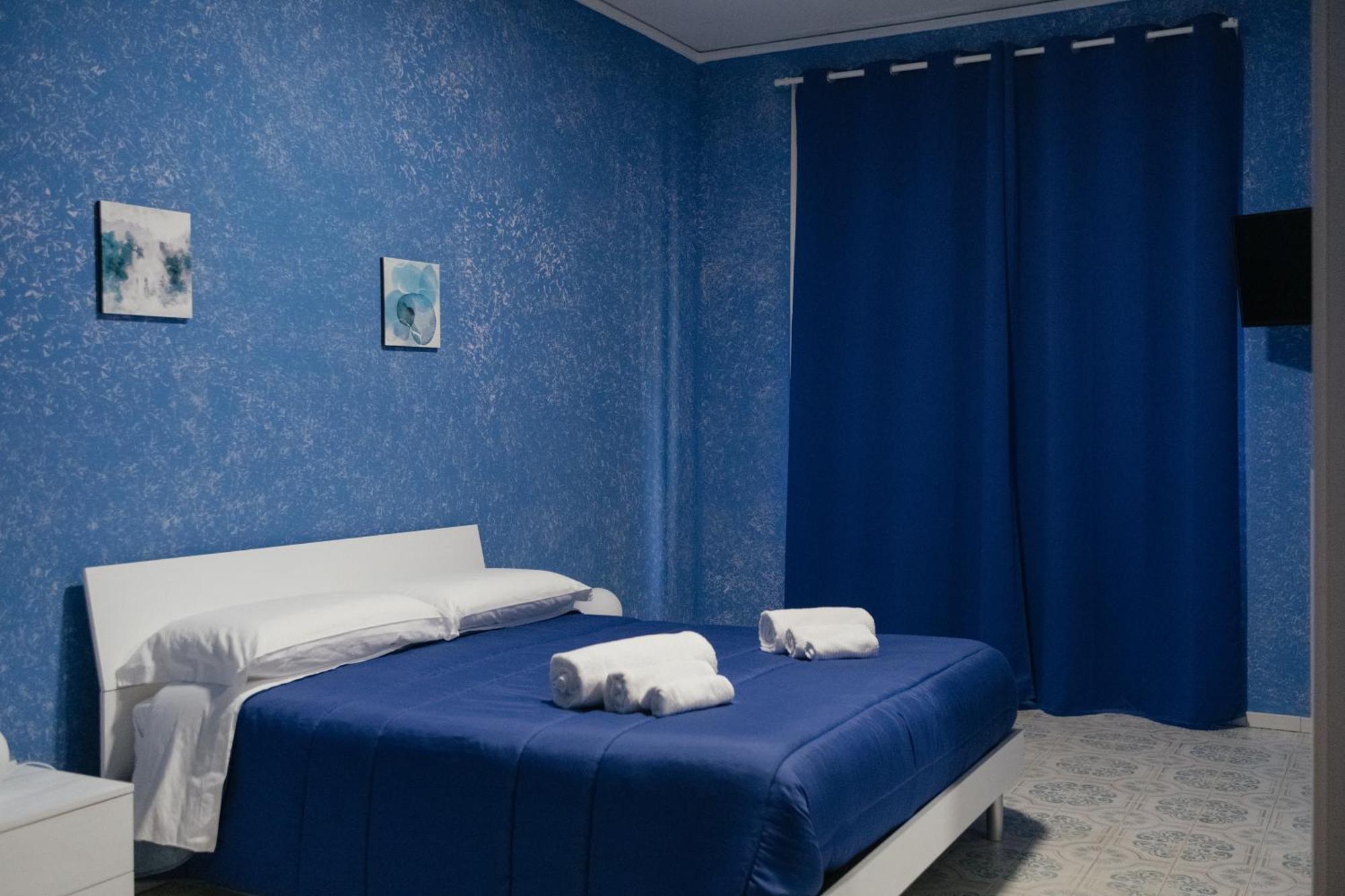 Domus Aurea Relax Room Salerno Eksteriør billede