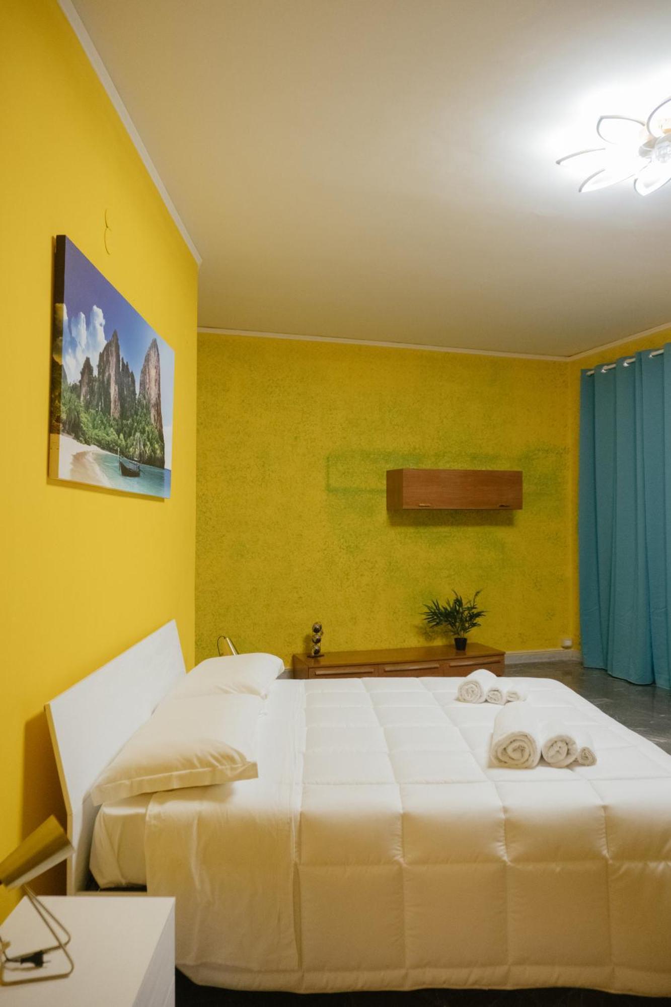 Domus Aurea Relax Room Salerno Værelse billede
