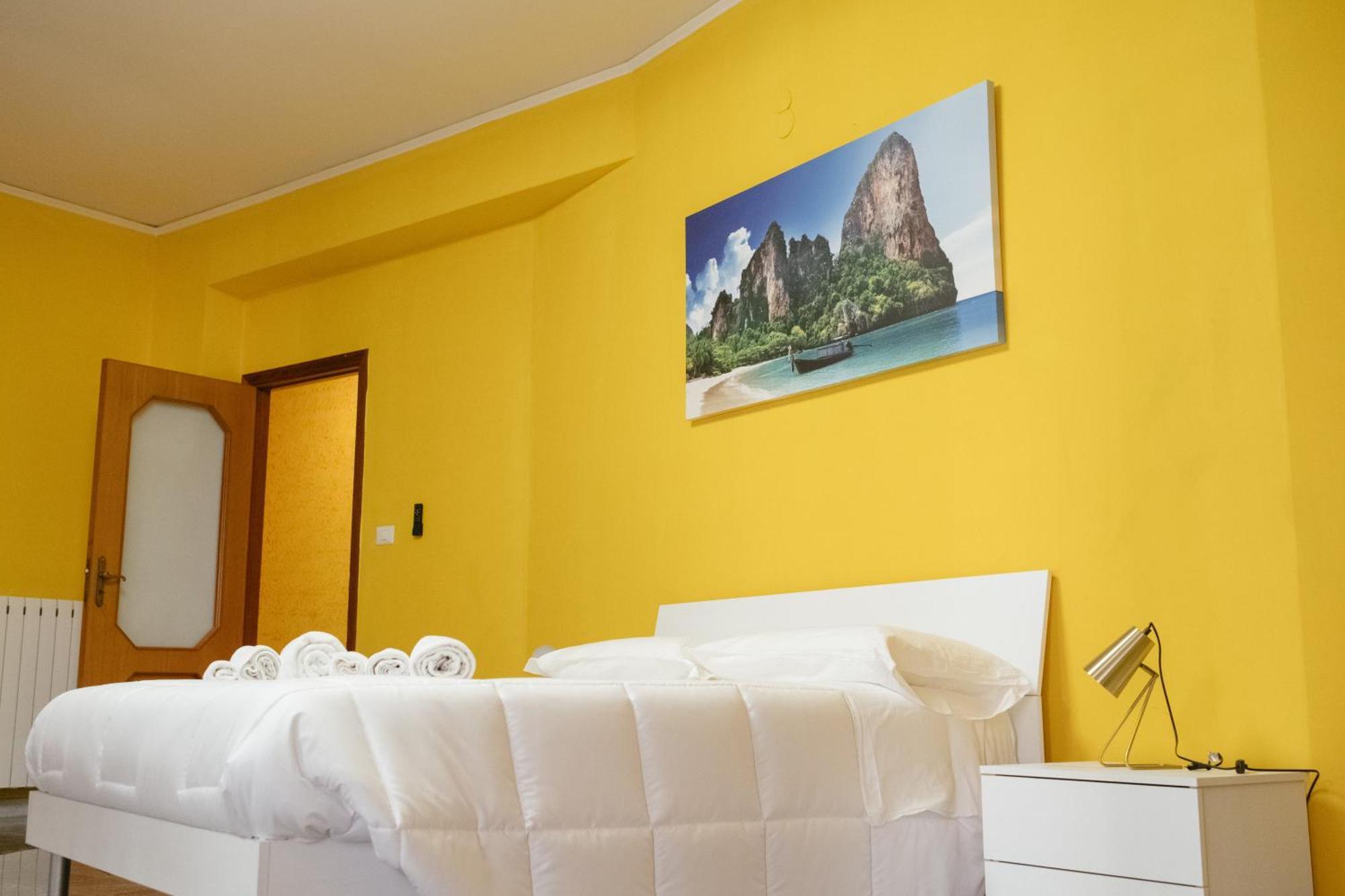 Domus Aurea Relax Room Salerno Eksteriør billede