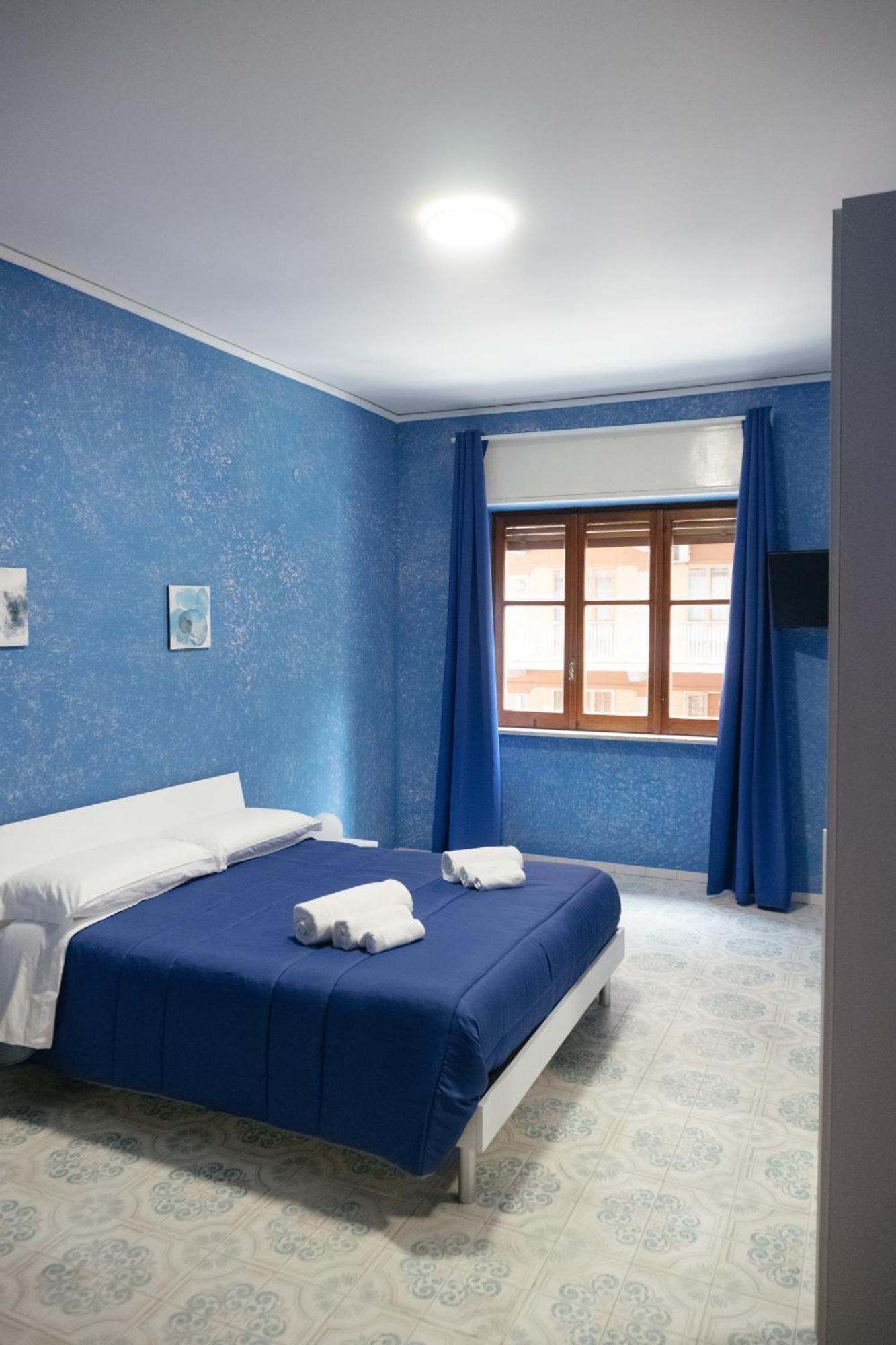 Domus Aurea Relax Room Salerno Eksteriør billede